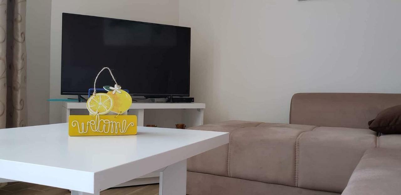 Apartmani Suncokreti - Sunflower Apartments Bar Exteriér fotografie